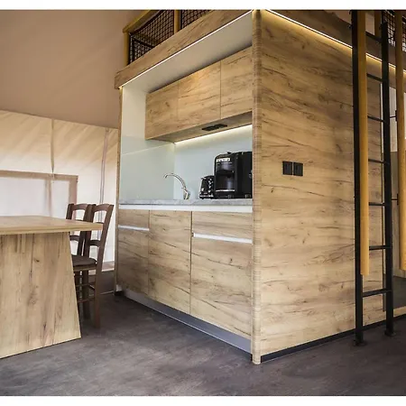 Paradiso Kamp alanı 3*